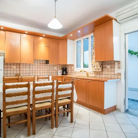 Three Bedroom 7-9 Adults First Floor Lejlighed *