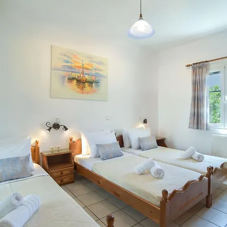 Three Bedroom 7-9 Adults First Floor